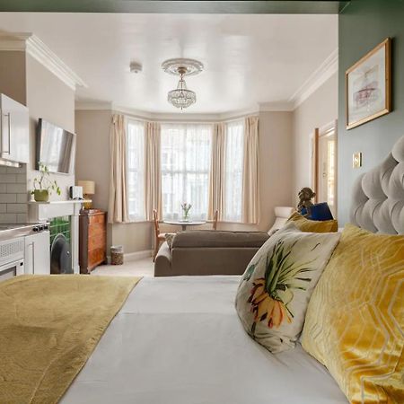 Deco Studio: King Bed, Kitchenette, Stylish & Comfortable Brighton ภายนอก รูปภาพ